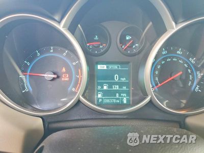 Zdjęcie 9 z 12 samochodu: 2015 CHEVROLET CRUZE LS VIN:1G1PA5SH2F7151796 - miniatura
