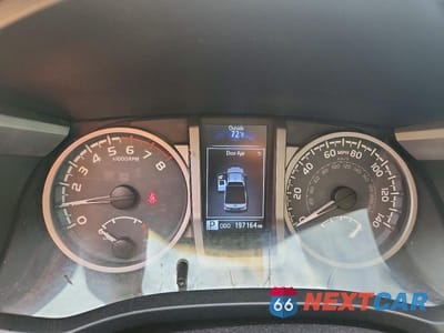 Zdjęcie 9 z 12 samochodu: 2016 TOYOTA TACOMA SR5 VIN:5TFSX5EN3GX043917 - miniatura