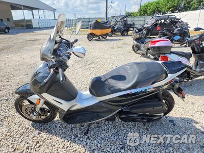 Trzecie zdjęcie samochodu z tyłu: 2016 PIAGGIO BV 350 VIN:ZAPM690TXG5201107 - miniatura