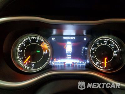 Zdjęcie 9 z 14 samochodu: 2016 JEEP CHEROKEE TRAILHAWK VIN:1C4PJMBS9GW302024 - miniatura