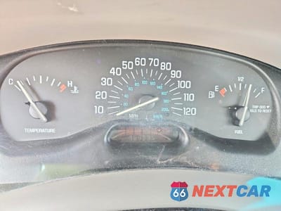 Zdjęcie 9 z 12 samochodu: 2004 BUICK CENTURY CUSTOM VIN:2G4WS52J541319875 - miniatura