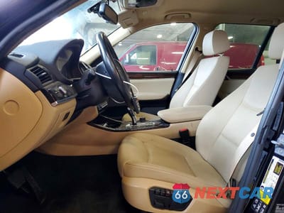 Zdjęcie 7 z 13 samochodu: 2017 BMW X3 XDRIVE28I VIN:5UXWX9C3XH0T17830 - miniatura