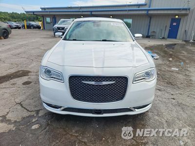 Piąte zdjęcie samochodu w środku: 2019 CHRYSLER 300 LIMITED VIN:2C3CCAEG7KH705915 - miniatura