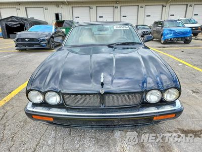 Piąte zdjęcie samochodu w środku: 1995 JAGUAR XJR VIN:SAJPX1142SC731257 - miniatura