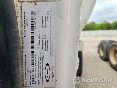 Zdjęcie 12 z 13 samochodu: 2025 INTERNATIONAL HV607 WATER TRUCK VIN:3HAEKTAT5SL222061 - miniatura