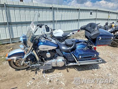 Trzecie zdjęcie samochodu z tyłu: 2013 HARLEY-DAVIDSON FLHP POLICE ROAD KING VIN:1HD1FHM16DB610837 - miniatura