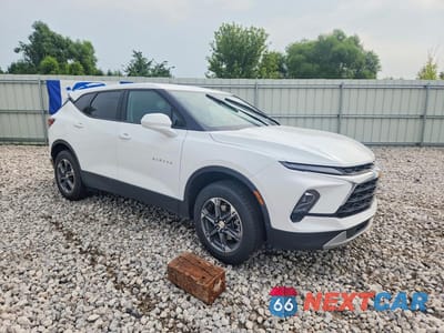 Czwarte zdjęcie samochodu z boku: 2025 CHEVROLET BLAZER 2LT VIN:3GNKBCR41SS189593 - miniatura