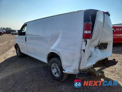 Drugie zdjęcie samochodu z przodu: 2017 CHEVROLET EXPRESS 3500 CARGO DELIVERY VAN VIN:1GCZGGFF8H1108301 - miniatura