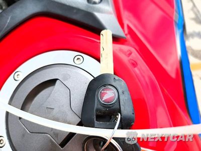 Zdjęcie 8 z 9 samochodu: 2022 HONDA CRF1100 D VIN:JH2SD1000NK200169 - miniatura