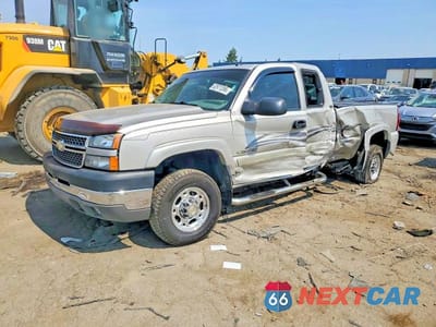2005 CHEVROLET SILVERADO C2500 HEAVY DUTY 1GCHC29U35E102186 - główne zdjęcie licytacji z USA - miniatura