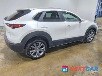 Trzecie zdjęcie samochodu z tyłu: 2025 MAZDA CX-30 PREFERRED VIN:3MVDMBCM5SM821593 - miniatura