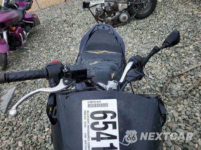 Piąte zdjęcie samochodu w środku: 2018 HONDA PCX 150 VIN:RLHKF1807JY300283 - miniatura