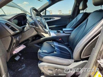Zdjęcie 7 z 12 samochodu: 2019 LINCOLN NAUTILUS VIN:2LMPJ6J94KBL47604 - miniatura