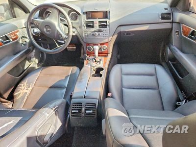 Zdjęcie 8 z 12 samochodu: 2010 MERCEDES-BENZ C 300 VIN:WDDGF5EB6AR120134 - miniatura