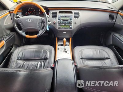 Zdjęcie 8 z 12 samochodu: 2007 HYUNDAI AZERA SE VIN:KMHFC46F57A174649 - miniatura