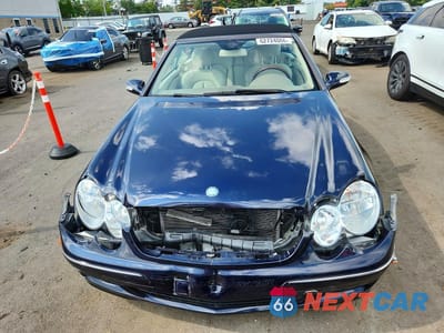 Piąte zdjęcie samochodu w środku: 2009 MERCEDES-BENZ CLK 350 VIN:WDBTK56F59T107474 - miniatura