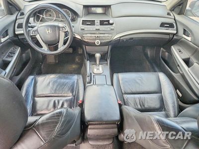 Zdjęcie 8 z 12 samochodu: 2008 HONDA ACCORD EXL VIN:1HGCP36898A028443 - miniatura