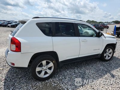 Trzecie zdjęcie samochodu z tyłu: 2012 JEEP COMPASS SPORT VIN:1C4NJCBA2CD677171 - miniatura