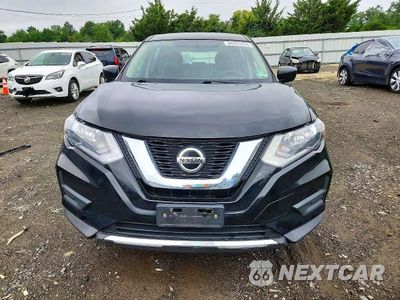 Piąte zdjęcie samochodu w środku: 2018 NISSAN ROGUE S VIN:KNMAT2MV3JP511949 - miniatura