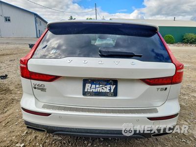 Zdjęcie 6 z 12 samochodu: 2020 VOLVO V60 CROSS COUNTRY T5 MOMENTUM VIN:YV4102WK9L1047273 - miniatura
