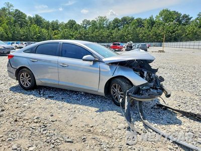 Czwarte zdjęcie samochodu z boku: 2017 HYUNDAI SONATA SE VIN:5NPE24AF7HH452648 - miniatura