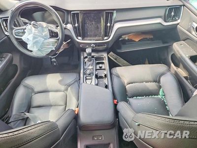 Zdjęcie 8 z 14 samochodu: 2020 VOLVO V60 CROSS COUNTRY T5 MOMENTUM VIN:YV4102WK4L1041820 - miniatura