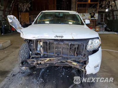 Piąte zdjęcie samochodu w środku: 2013 JEEP GRAND CHEROKEE LAREDO VIN:1C4RJFAG8DC513276 - miniatura