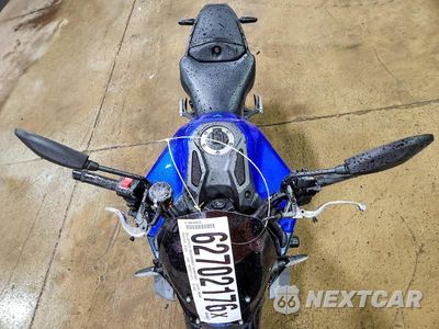 Piąte zdjęcie samochodu w środku: 2024 YAMAHA MT09 VIN:JYARN94E8RA001807 - miniatura