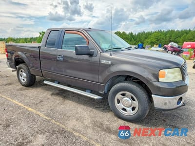 Czwarte zdjęcie samochodu z boku: 2006 FORD F150 VIN:1FTPX14536FA34509 - miniatura