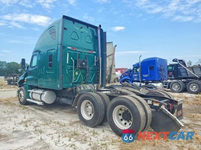 Drugie zdjęcie samochodu z przodu: 2010 FREIGHTLINER CASCADIA 125 VIN:1FUJGLDR1ALAF1055 - miniatura