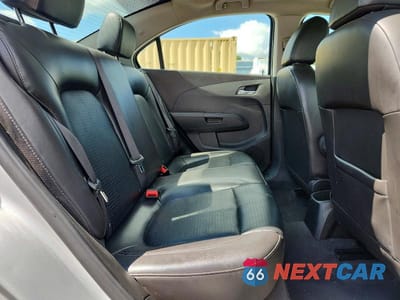 Zdjęcie 10 z 12 samochodu: 2020 CHEVROLET SONIC PREMIER VIN:1G1JF5SB3L4111470 - miniatura