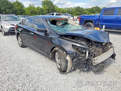 Czwarte zdjęcie samochodu z boku: 2017 NISSAN ALTIMA 2.5 S VIN:1N4AL3AP0HN358616 - miniatura