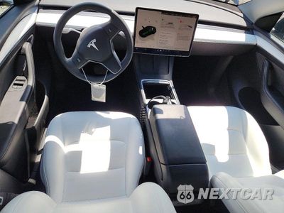 Zdjęcie 8 z 13 samochodu: 2024 TESLA MODEL Y VIN:7SAYGDEE3RF150972 - miniatura