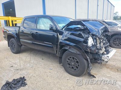 Czwarte zdjęcie samochodu z boku: 2020 TOYOTA TACOMA SR5 V6 VIN:3TMCZ5AN5LM303125 - miniatura