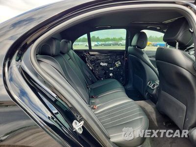 Zdjęcie 10 z 12 samochodu: 2019 MERCEDES-BENZ E 300 4MATIC VIN:WDDZF4KB9KA582002 - miniatura