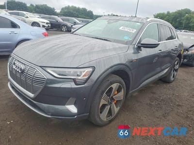 2019 AUDI E-TRON PRESTIGE WA1VAAGE3KB006760 - główne zdjęcie licytacji z USA - miniatura