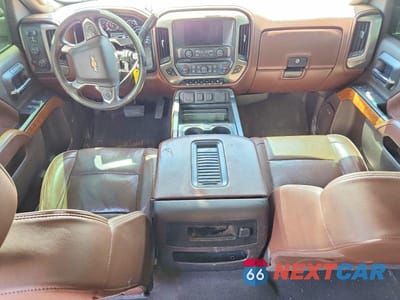 Zdjęcie 8 z 13 samochodu: 2019 CHEVROLET SILVERADO K3500 HIGH COUNTRY VIN:1GC4KYEY0KF263596 - miniatura