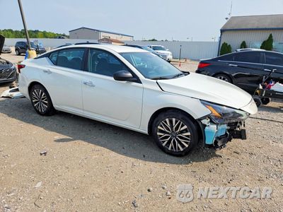 Czwarte zdjęcie samochodu z boku: 2025 NISSAN ALTIMA SV VIN:1N4BL4DV2SN358144 - miniatura
