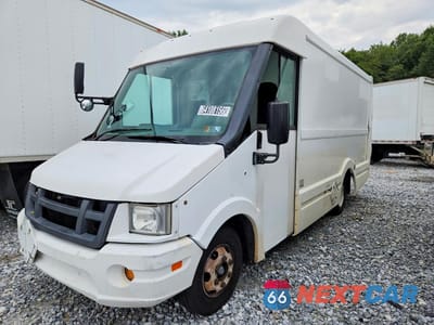 2013 ISUZU NPR JALB4T170D7W00507 - główne zdjęcie licytacji z USA - miniatura