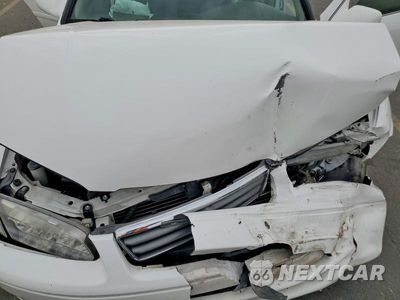 Zdjęcie 11 z 12 samochodu: 2001 TOYOTA CAMRY LE V6 VIN:JT2BF22K810301174 - miniatura