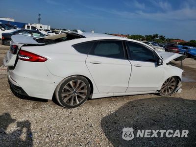 Trzecie zdjęcie samochodu z tyłu: 2020 FORD FUSION VIN:3FA6P0T94LR190931 - miniatura