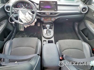 Zdjęcie 8 z 13 samochodu: 2022 KIA FORTE GT LINE VIN:3KPF54AD1NE481749 - miniatura