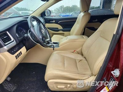 Zdjęcie 7 z 13 samochodu: 2015 TOYOTA HIGHLANDER LIMITED PLATINUM VIN:5TDDKRFH6FS146020 - miniatura