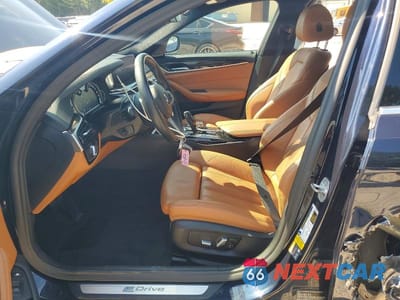 Zdjęcie 7 z 12 samochodu: 2019 BMW 530XE VIN:WBAJB1C54KB376779 - miniatura