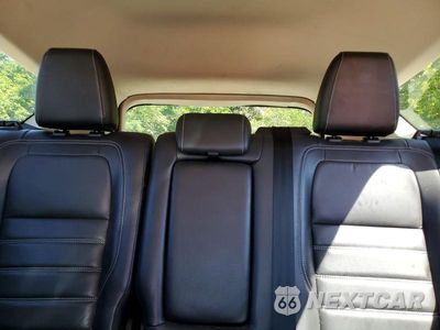 Zdjęcie 10 z 13 samochodu: 2018 FORD ESCAPE SEL VIN:1FMCU0HD4JUA18967 - miniatura