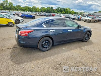 Trzecie zdjęcie samochodu z tyłu: 2015 NISSAN ALTIMA 2.5 S VIN:1N4AL3AP7FN385003 - miniatura