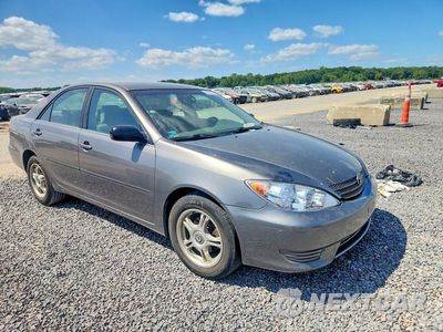 Czwarte zdjęcie samochodu z boku: 2006 TOYOTA CAMRY STANDARD VIN:JTDBE32K863064014 - miniatura