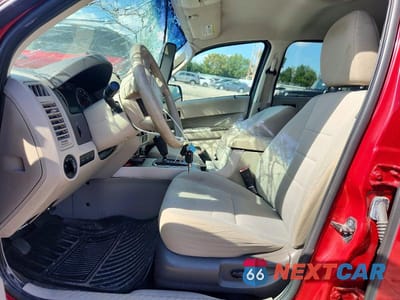 Zdjęcie 7 z 12 samochodu: 2010 FORD ESCAPE XLT VIN:1FMCU9DG1AKC97536 - miniatura