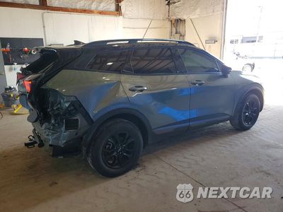 Trzecie zdjęcie samochodu z tyłu: 2023 KIA SPORTAGE X-PRO PRESTIGE VIN:5XYK7CAFXPG068951 - miniatura