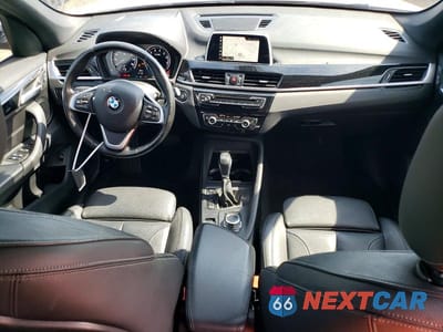 Zdjęcie 8 z 14 samochodu: 2018 BMW X1 XDRIVE28I VIN:WBXHT3C37J5L30999 - miniatura